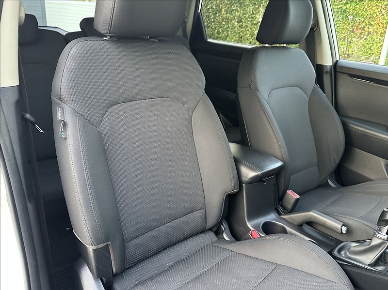 Kia Carens 1,6 GDI 135PS  Comfort Plus - fotka 17 z 50