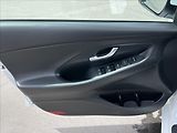 Hyundai i30 1,5 T-GDI DCT Family Smart NAV - náhled 14