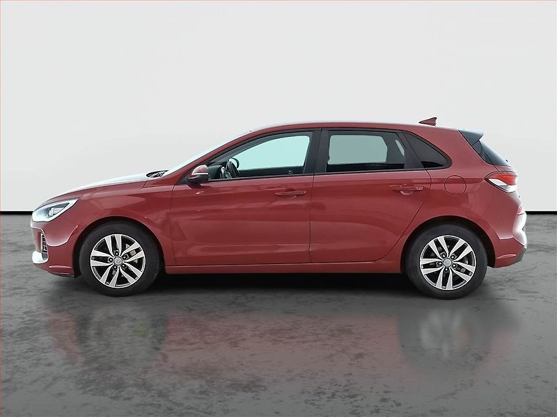 Hyundai i30 (2017) 1.6 CRDi, Navi, Tempomat - fotka 3 z 19