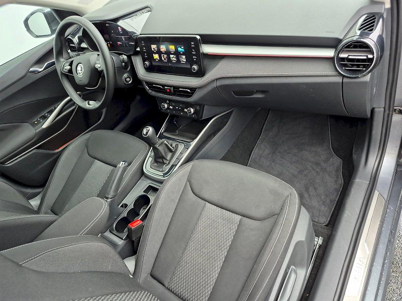 Škoda Fabia (2024) Top Selection 1.0 TSI 70kW - fotka 21 z 25