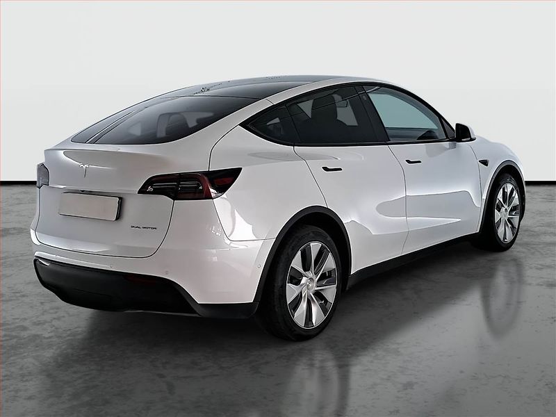 Tesla Model Y (2022) Long Range AWD 79kWh, SoH 92% - fotka 5 z 21