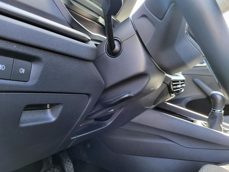 Škoda Octavia IV combi 2.0 TDi AMBITION *ČR - fotka 29 z 47