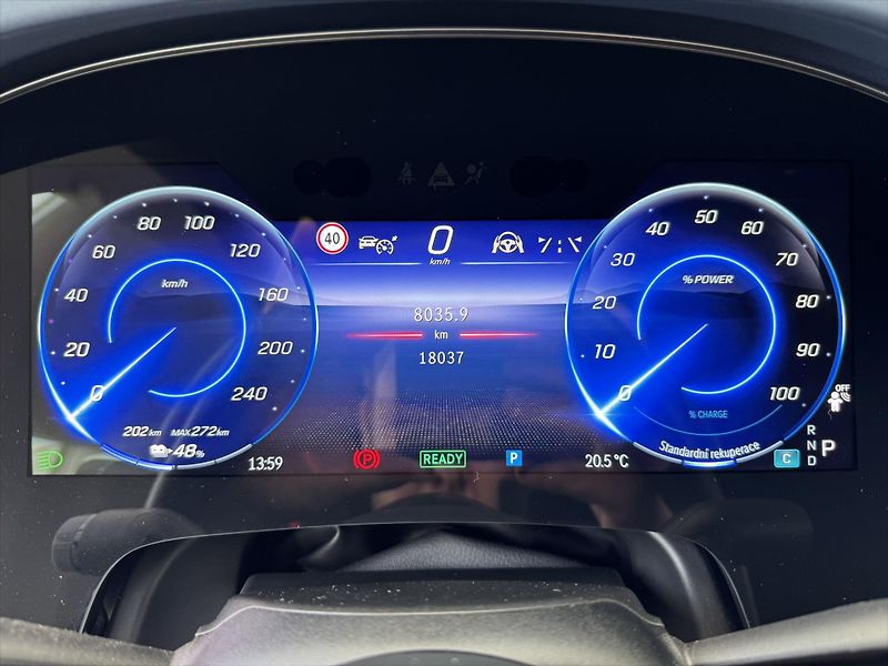 Mercedes-Benz EQE 500 4MATIC SUV - fotka 9 z 36