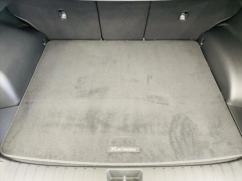 Hyundai Tucson 1,6 Hybrid - fotka 22 z 25