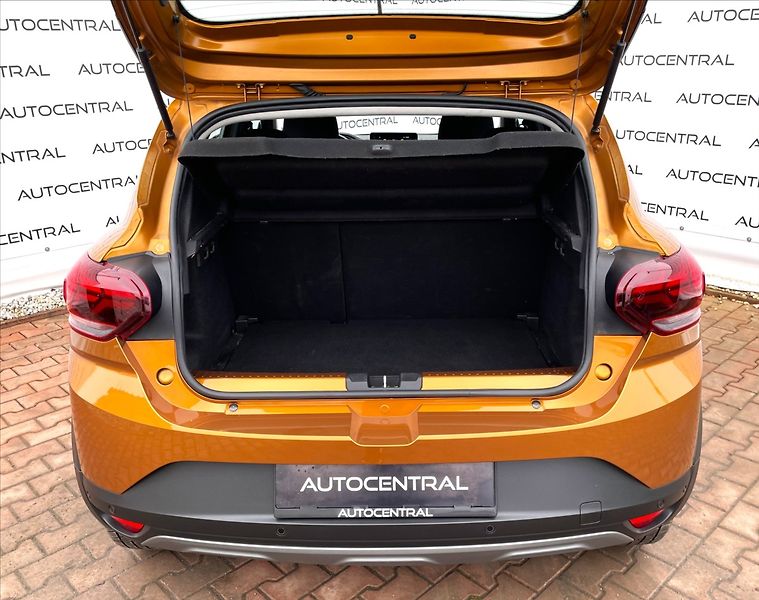 Dacia Sandero 1,0 TCE,Stepway,STK 2/28 - fotka 10 z 23