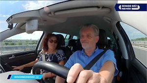 Senioři na cestách.