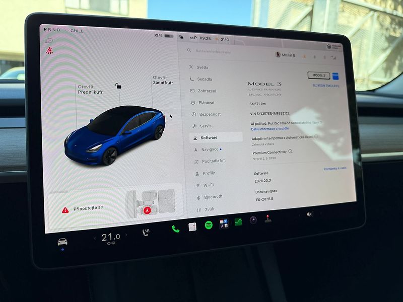 Tesla Model 3 Long Range AWD REZERVACE - fotka 26 z 41