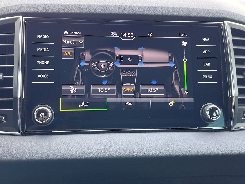 Škoda Karoq (2023) 1.5 TSI 110kW DSG Style Plus - fotka 19 z 32