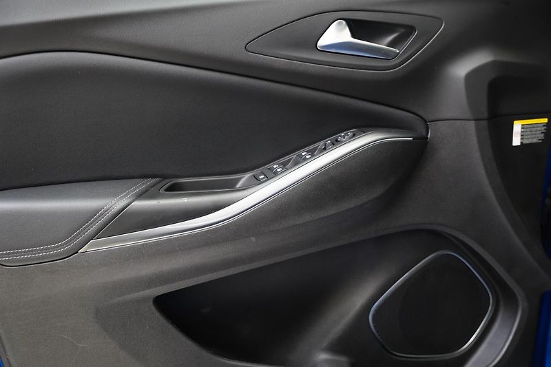 Opel Grandland X - fotka 12 z 27