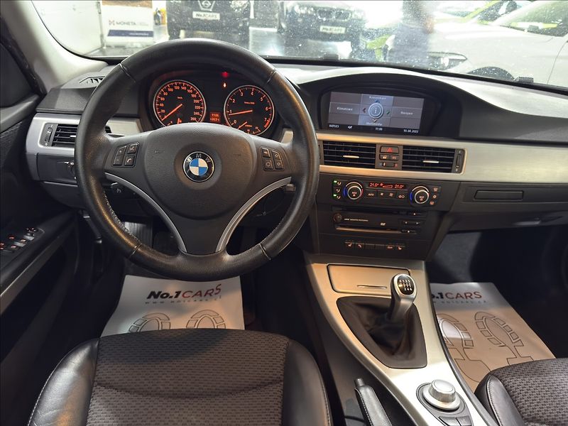 BMW Řada 3 2,0   i 125KW ANGEL NAVI TEMPO - fotka 19 z 26