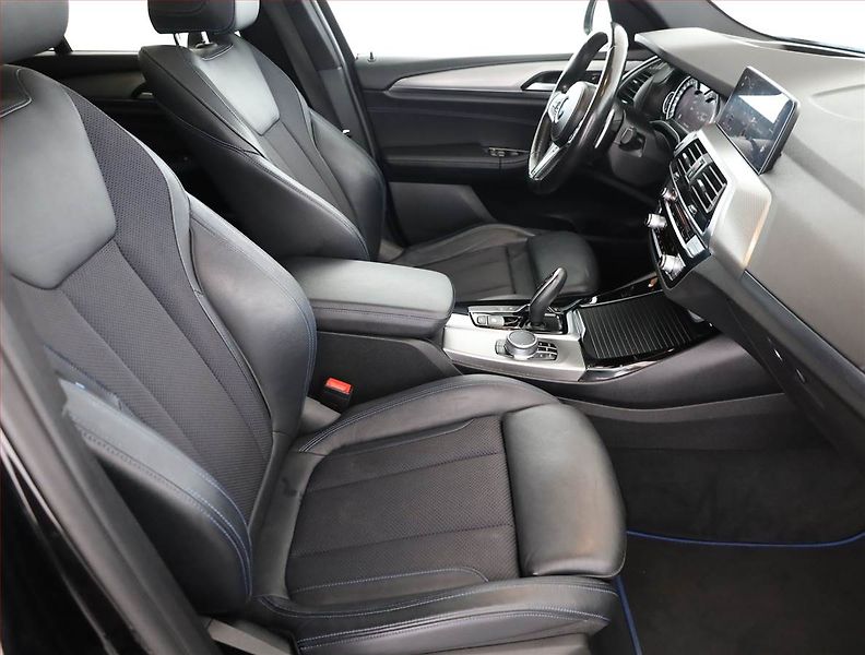 BMW X3 (2018) M Sport xDrive30d - fotka 7 z 21