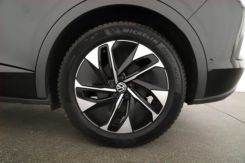 Volkswagen ID.5 (2022) Pro Perf. (82 kWh), SoH 95% - fotka 20 z 20