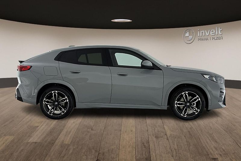 BMW X2 xDrive20d - fotka 2 z 24
