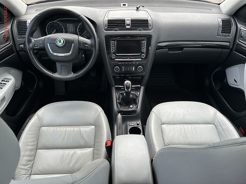 Škoda Octavia (2012) 2.0 TDi, ČR, L&K, servis - fotka 8 z 18