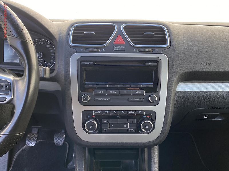 Volkswagen Scirocco (2012) 1.4 TSi, Match, bixen, +kola - fotka 12 z 19