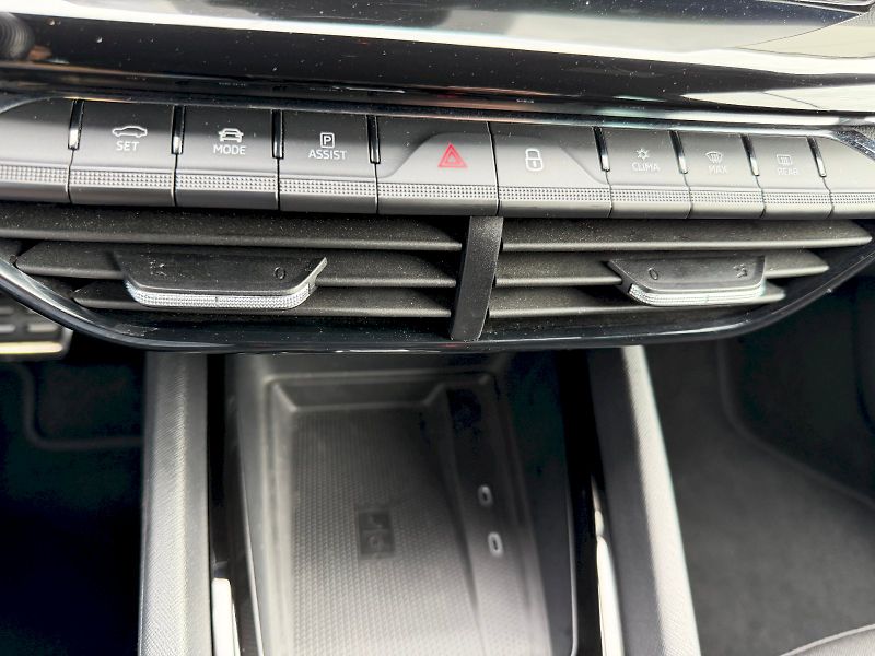 Škoda Octavia (2023) 2.0 TDI 110kW DSG SportLine - fotka 28 z 35