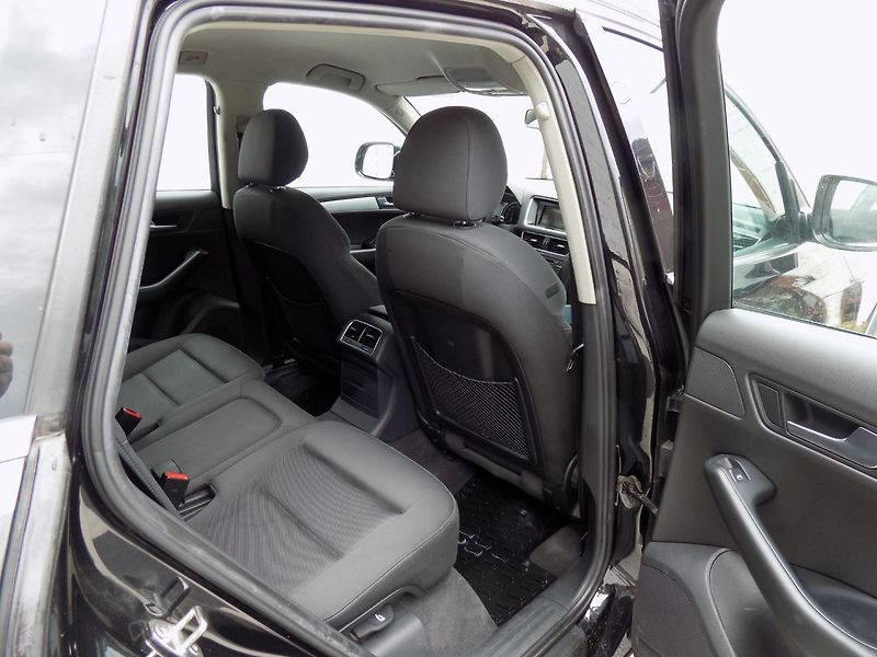 Audi Q5 (2010) 2.0TDI/4x4/Bi-xenon/LED/ - fotka 18 z 38