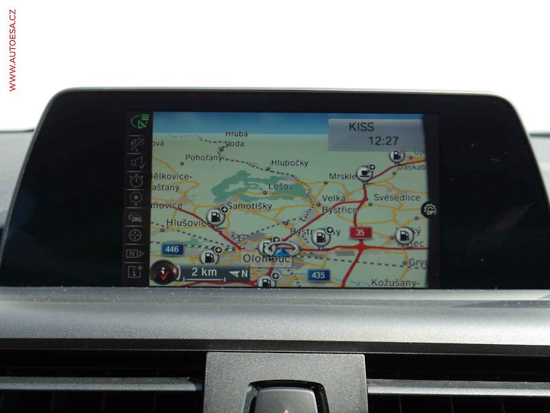 BMW Řada 1 (2015) 1.5D, Navigace, výhřev - fotka 17 z 22