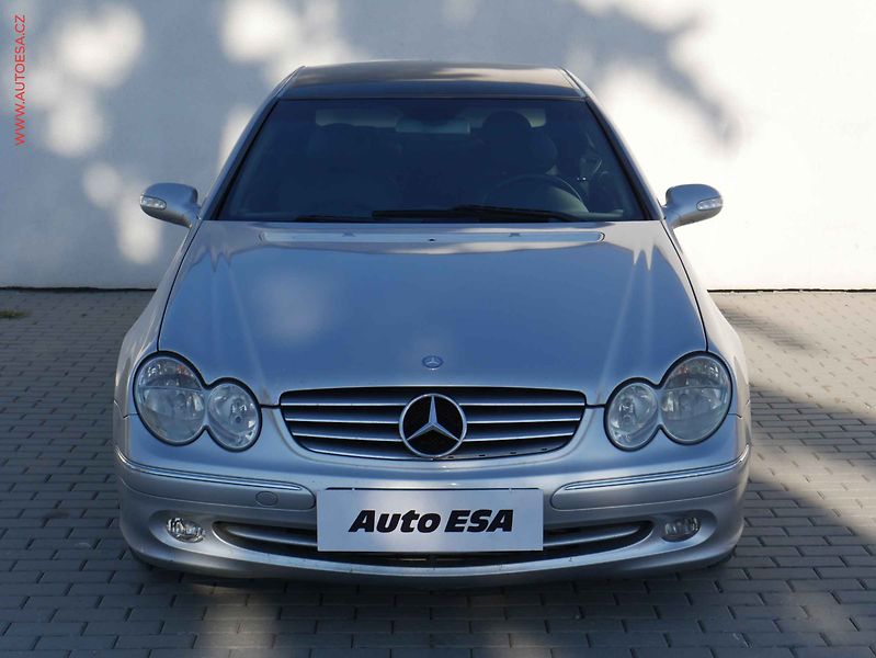 Mercedes-Benz CLK (2005) 2.7CDi, AC, kůže - fotka 2 z 18