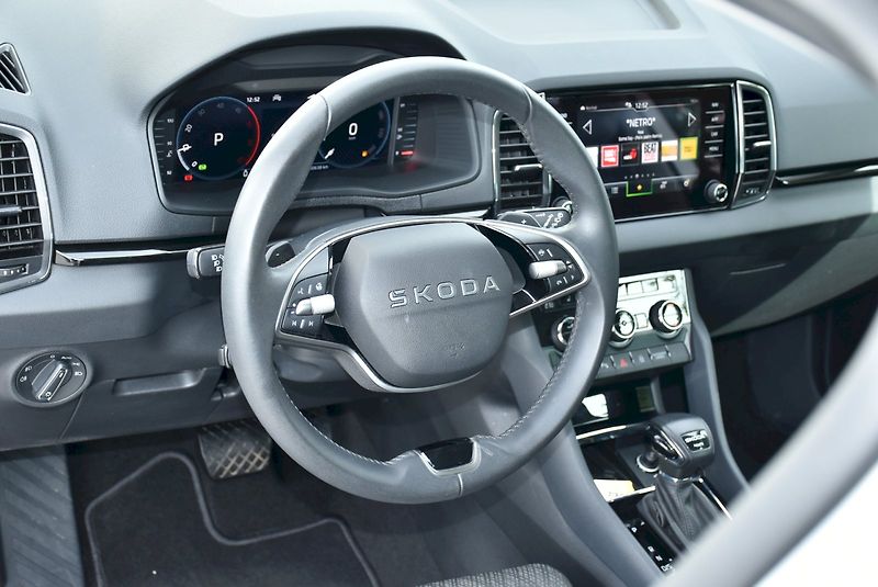 Škoda Karoq (2025) Top Selection 2.0 TDI 110kW 4x - fotka 15 z 34