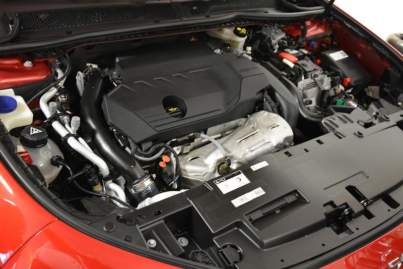 Peugeot 508 (2022) GT PLUG IN HYBRID 165KW e-EAT8 - fotka 23 z 44