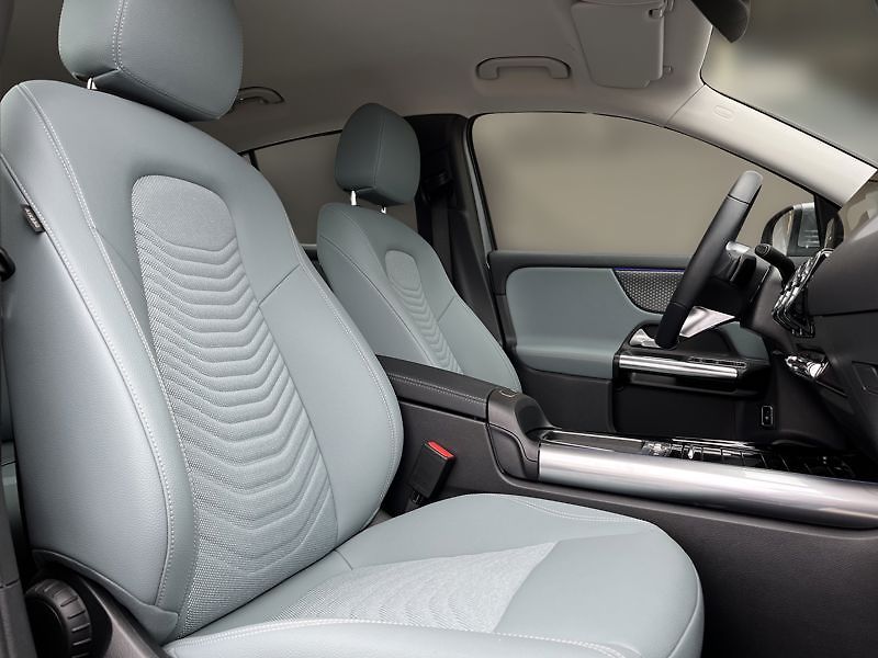 Mercedes-Benz GLA 200d 4MATIC Progressive Advanc - fotka 16 z 21