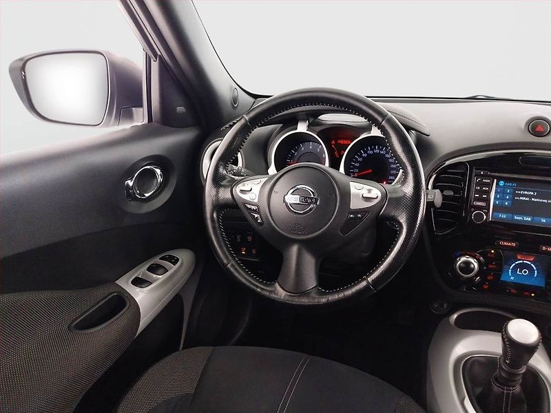 Nissan Juke (2015) Tekna 1.6 DIG-T, Navi - fotka 7 z 20