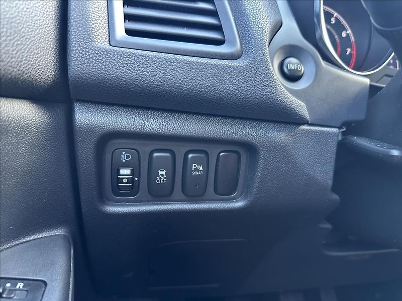 Mitsubishi ASX 1,6 Po 1. majiteli.Top stav. - fotka 19 z 22