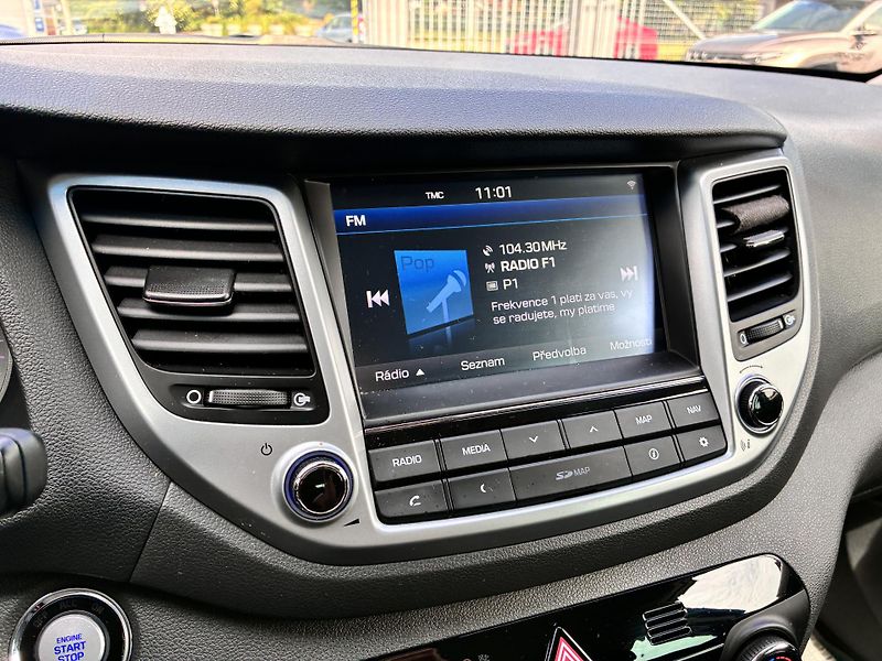 Hyundai Tucson 4x4, STYLE,TAŽNÉ,1.MAJITEL - fotka 16 z 26