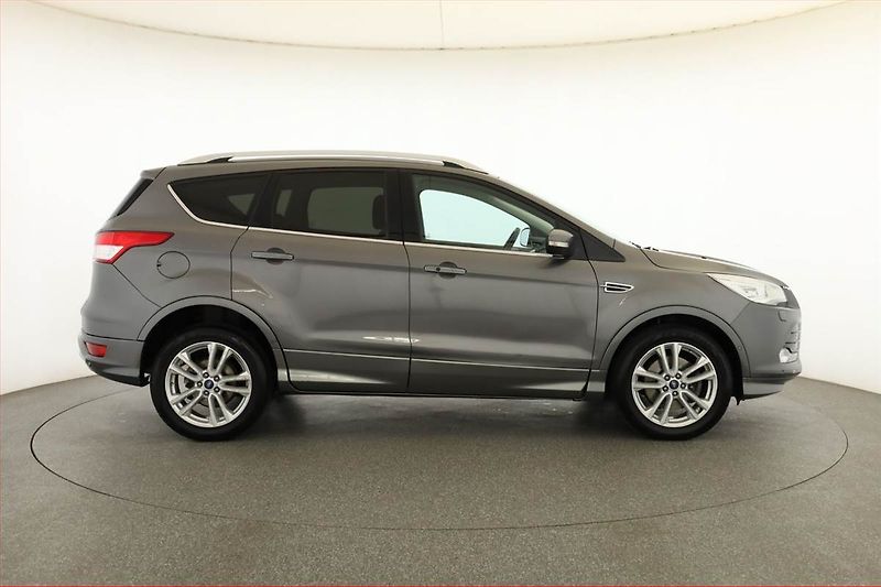 Ford Kuga (2014) Trend 2.0 TDCi, 4X4, Navi - fotka 6 z 20