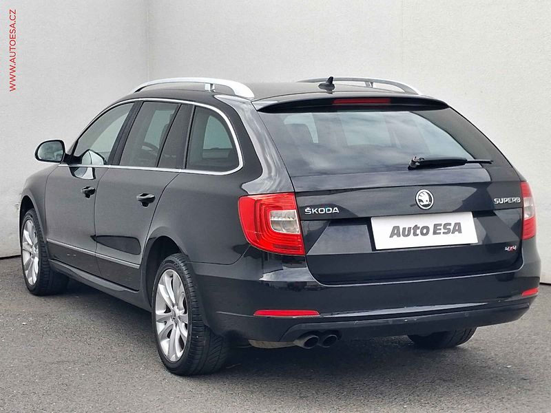 Škoda Superb (2014) 2.0TDI 4x4, ČR, Elegance - fotka 6 z 21