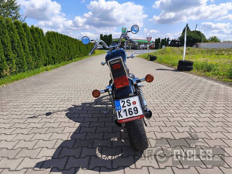 Suzuki VS 800 GL Intruder (1994) - fotka 6 z 11