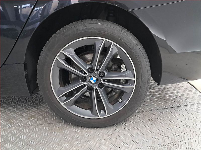 BMW Řada 2 (2019) 218i Gran Tourer, Automat - fotka 15 z 20