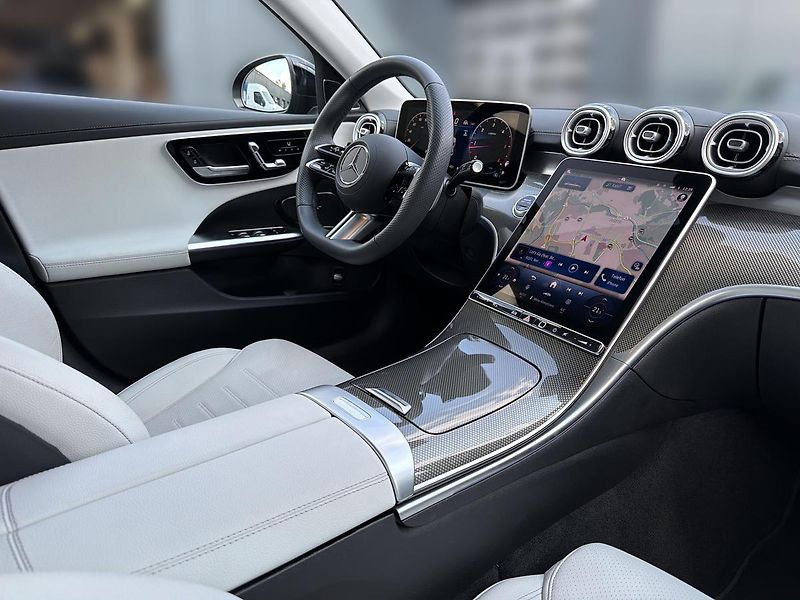 Mercedes-Benz Třídy C C 220 d 4MATIC - fotka 12 z 17