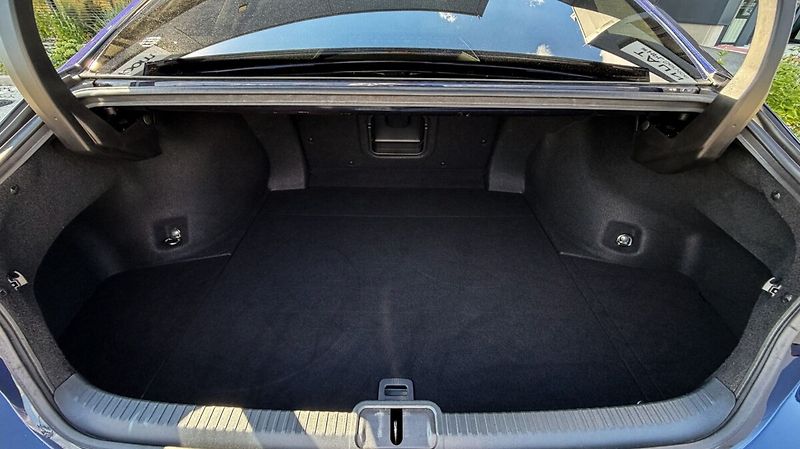 Lexus ES 300h 300H 2,5 HEV LUXURY - fotka 38 z 40