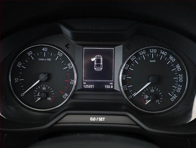 Škoda Octavia (2013) Ambition 1.2 TSI, Serv.kniha - fotka 8 z 17
