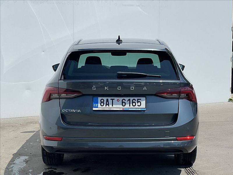 Škoda Octavia 2,0 TDI Style+ TZ+Canton+NAV - fotka 22 z 23