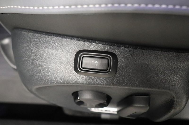 Volkswagen Passat 1.5 eTSI Kessy Webasto Tažné - fotka 8 z 12