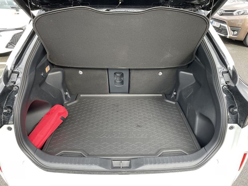 Toyota Yaris Cross 1.5 Hybrid 4x4 130k - fotka 6 z 29