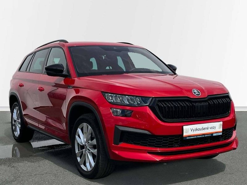 Škoda Kodiaq (2023) 2.0 TSI Sportline 4x4 - fotka 6 z 20