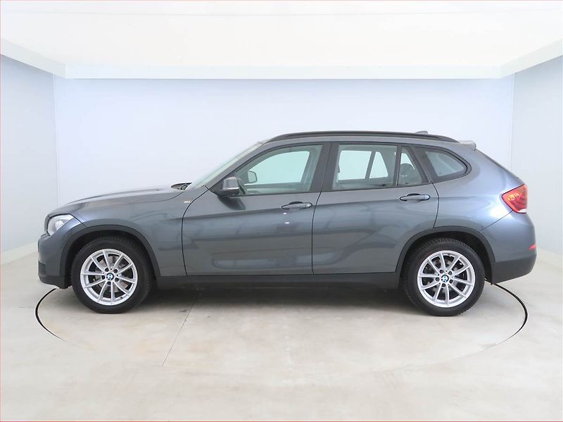 BMW X1 (2015) xDrive20d, 4X4, Automat, Kůže - fotka 3 z 16