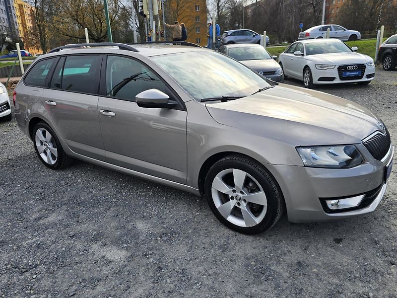 Škoda Octavia 1.4TSI 103KW DIGI KLIMA 1.Maji - fotka 2 z 15