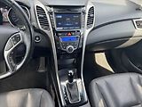 Hyundai i30 1,6 CRDI Premium AT ČR - náhled 17