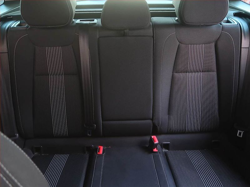 Škoda Karoq (2018) 2.0 TDI - fotka 10 z 19