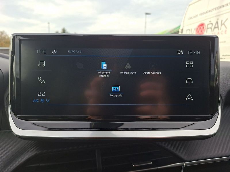 Peugeot 2008 STYLE Hybrid 136 e-DCS6 - fotka 19 z 24