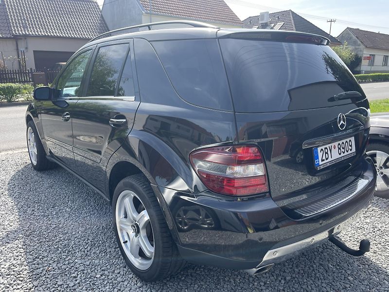 Mercedes-Benz Třídy M ML 420 CDI 4-MATIC PEKNY STAV. - fotka 3 z 15