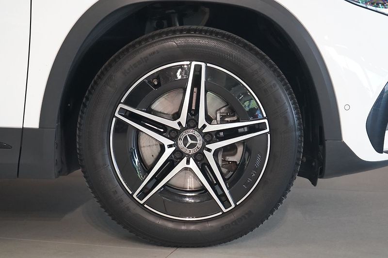 Mercedes-Benz EQA 250, AMG Line, Tažné,  KEYLESS - fotka 7 z 46