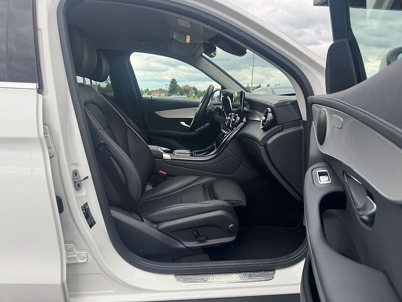Mercedes-Benz GLC 220d 4MATIC - fotka 10 z 21