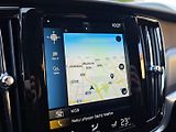 Volvo V90 (2019) 2.0 D4 Momentum 140kW 8AT - náhled 26