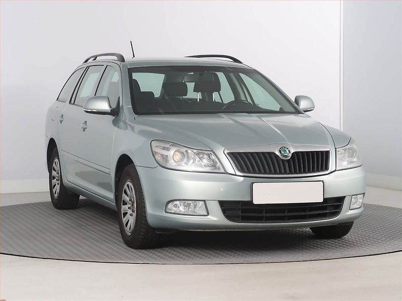 Škoda Octavia (2013) 1.6 TDI, po STK, jezdí výborně - fotografie inzerátu